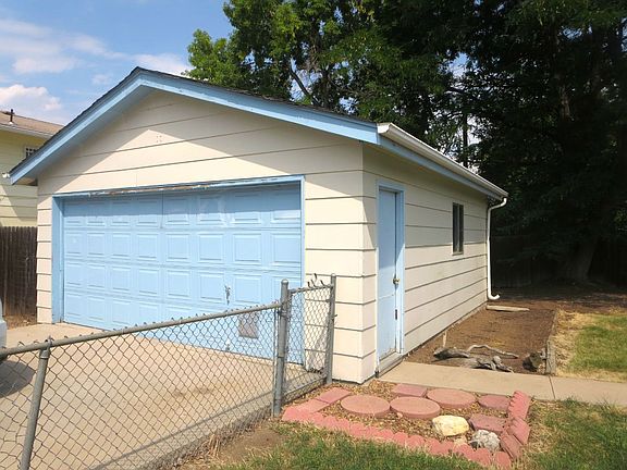 3rd image of 2795 W Water Ave