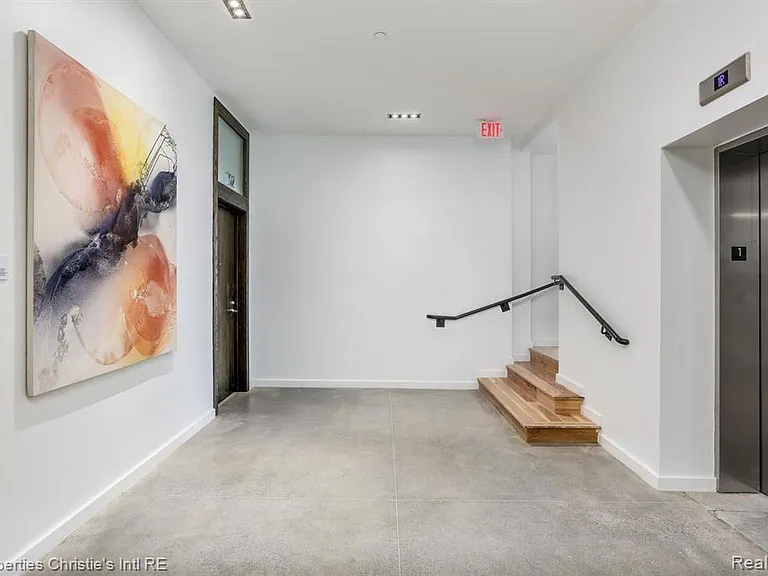 1454 Townsend St #205 — Photo 24