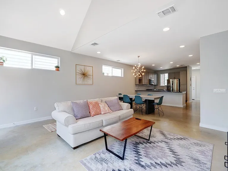 3108 Aldwyche Dr — Photo 8