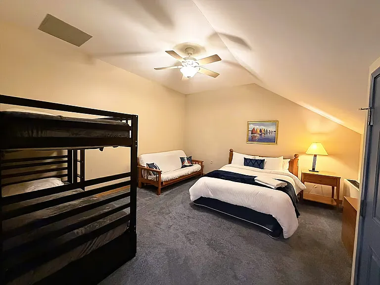 650 S Pier Dr #6 — Photo 10
