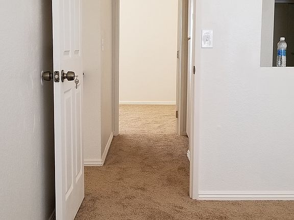 4th image of 480 Anderwood Ct APT 05