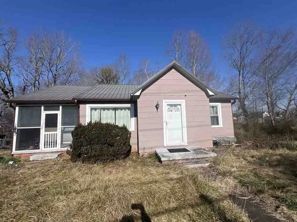 1632 Cajah Mountain Rd, Hudson, NC 28638