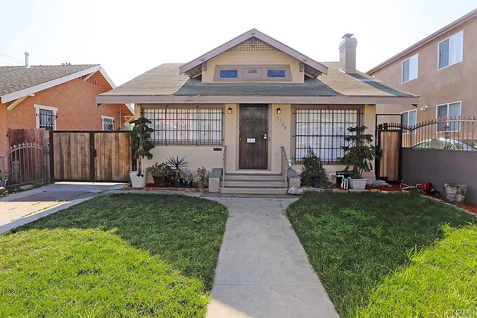 1st image of 3308 W 66th Pl