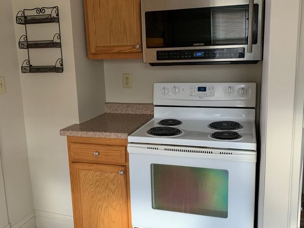 9 Suffield St #2