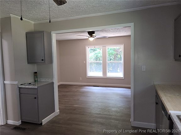 5th image of 182 Summer Hill Rd