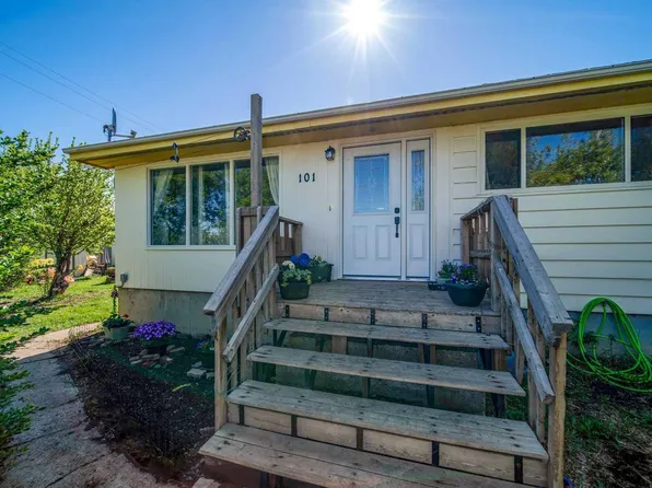 101 11th St, Wainwright, AB T9W 1G9