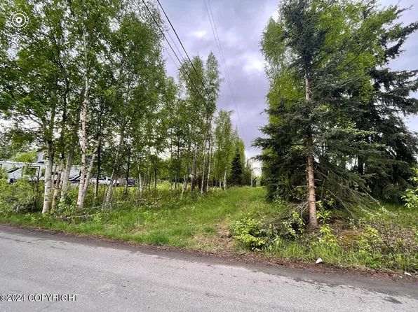 3710 E 72nd Ave, Anchorage, AK 99507