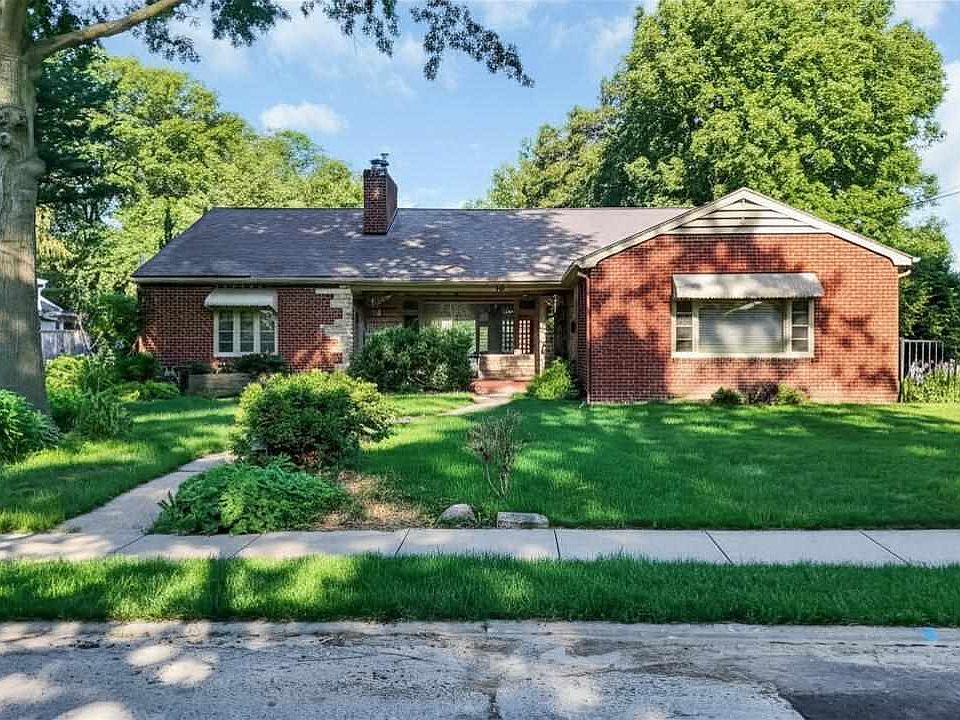 1st image of 425 Beldon Ave