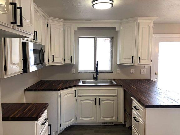 Newly Renovated Kitchen