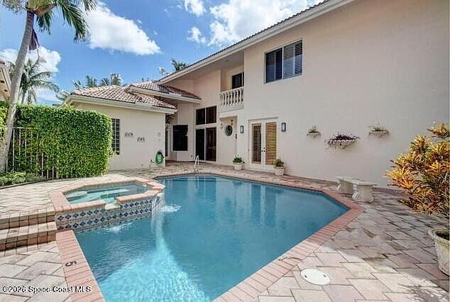2nd image of 7061 Dubonnet Dr