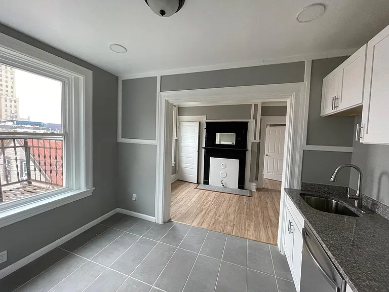 1223 Loraine St #3 — Photo 8