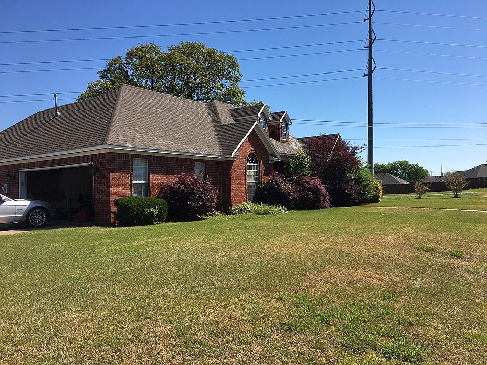 1st image of 2220 Apple Blossom Ln
