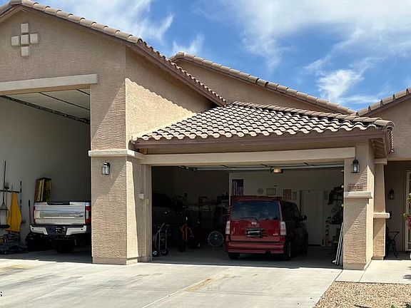 3rd image of 12134 W PATRICK Lane