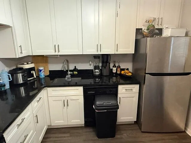 1 bed, 2.0 bath, 924 sqft, $1,875 — Photo 3