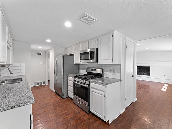 2nd image of 13036 Glenside Dr
