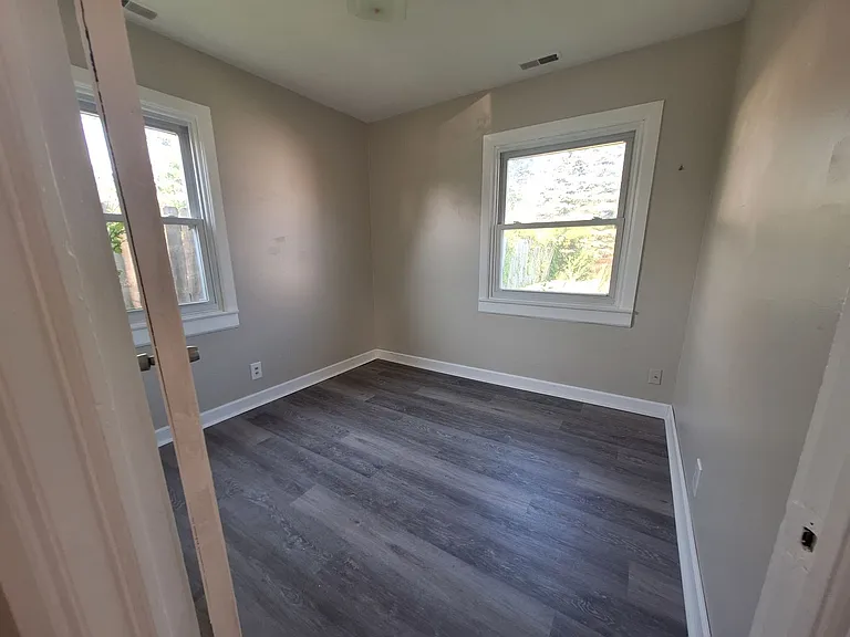 26530 Hayes Rd — Photo 12