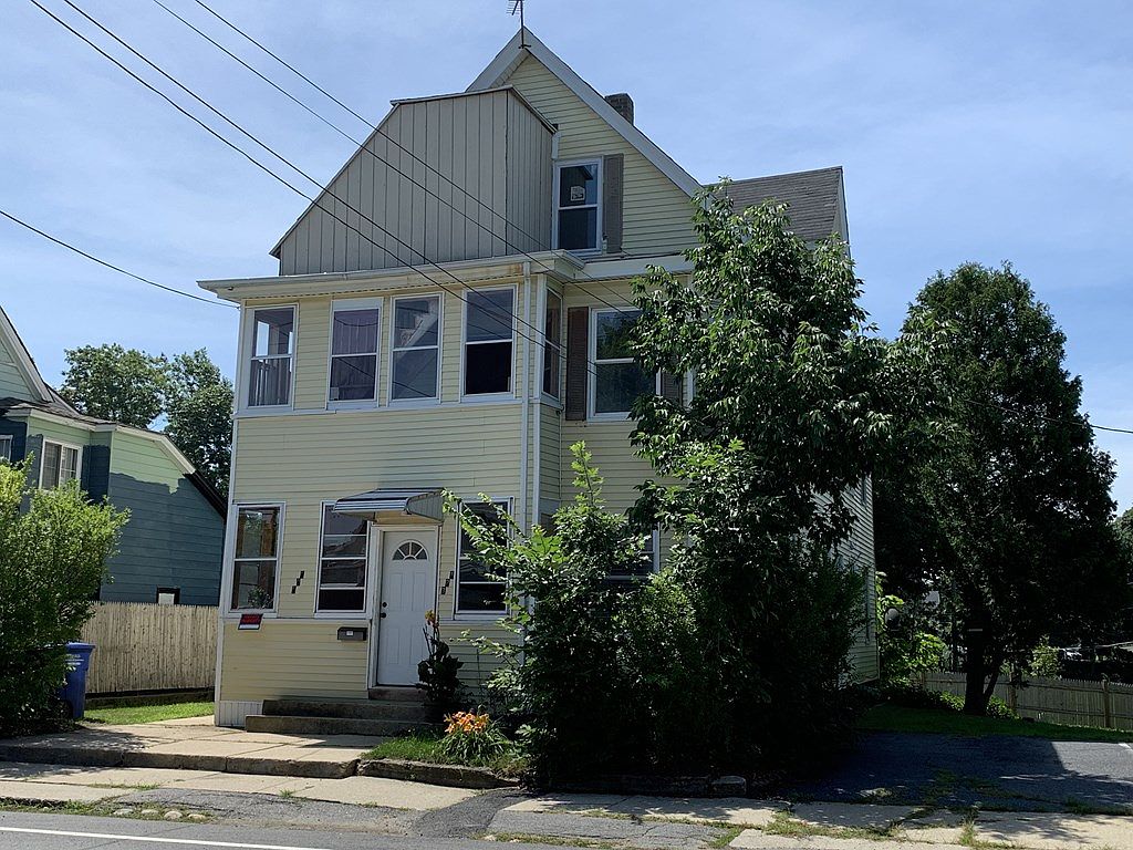 123 Spruce St, Leominster, MA 01453 Zillow