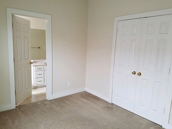 4th image of 4211 A St APT A