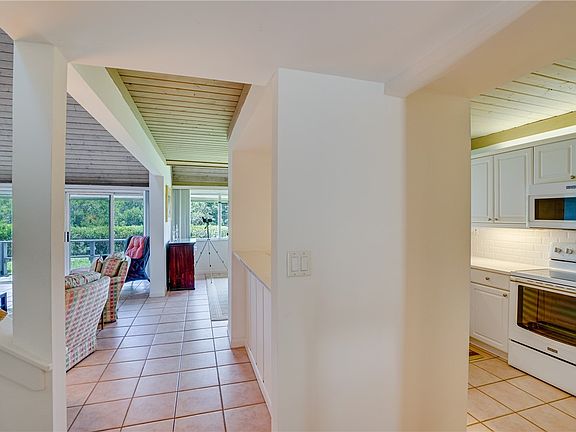 4th image of 107 Spyglass Ln #A
