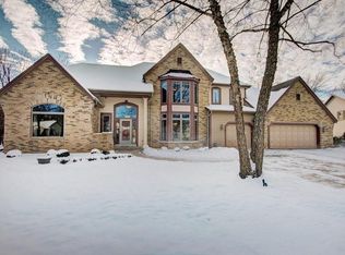 5255 S 41st St, Greenfield, WI 53221