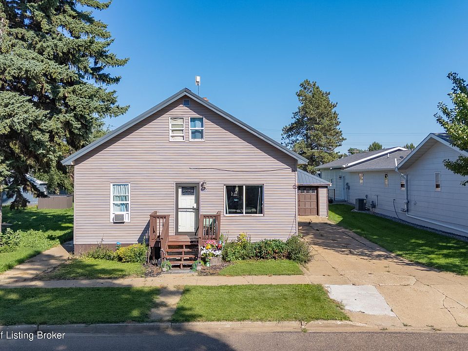 1st image of 307 3rd St N