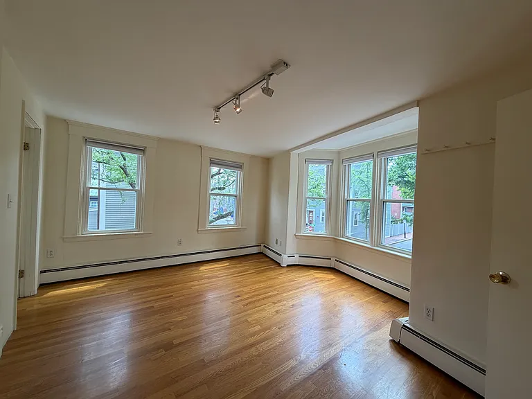 18 Pleasant St #2 — Photo 6