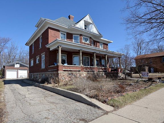 2nd image of 1615 8th Street