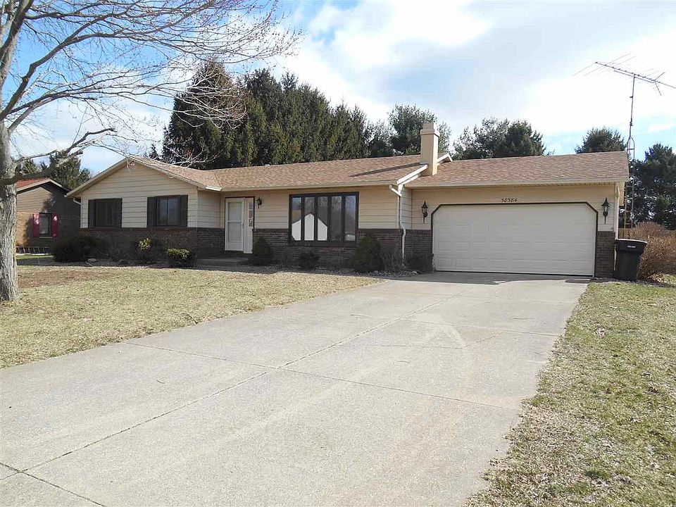 1st image of 58384 Eastwood Dr