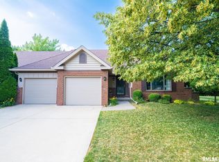 7214 N Charles Way #8, Peoria, IL 61614