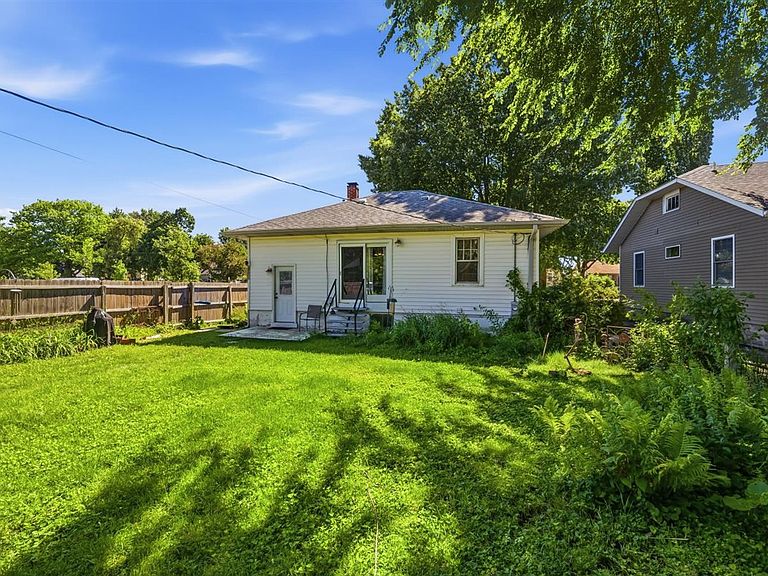 Listing photo 5