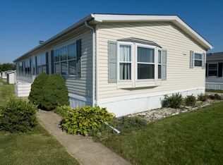 857 S 10th St, Dekalb, IL 60115