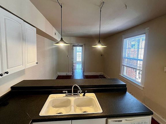 3rd image of 3210 Hanover Ave APT D