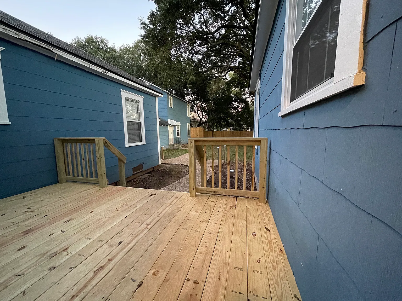 179 Fremont St — Photo 2
