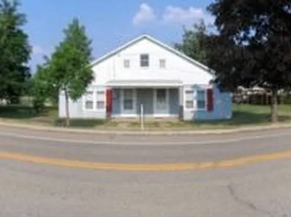 8160 East St, Adamsville, OH 43802
