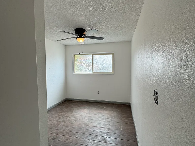 8130 N 33rd Dr #2 — Photo 9