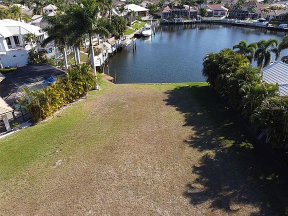 3rd image of 5042 Key Largo Dr