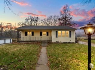 6306 NW Waukomis Dr, Kansas City, MO 64151
