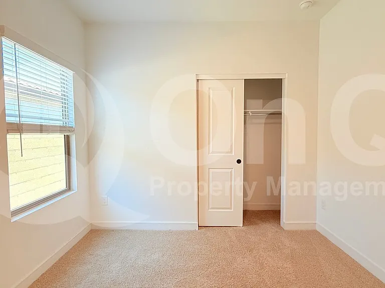 3026 W Straight Arrow Ln — Photo 15