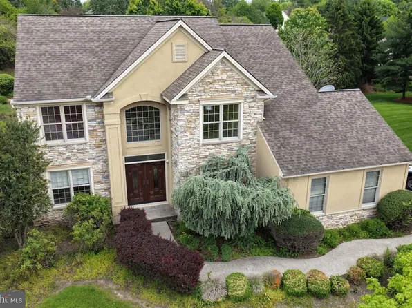 830 Olde Trail Rd, Hummelstown, PA 17036