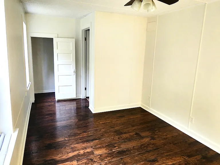 221 Short St #1 — Photo 6