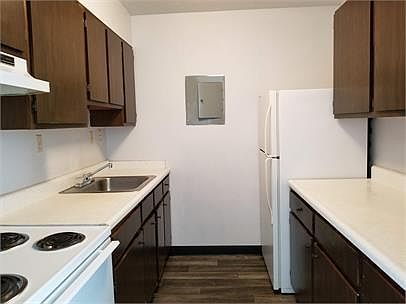 1st image of 318 E Main St APT 205