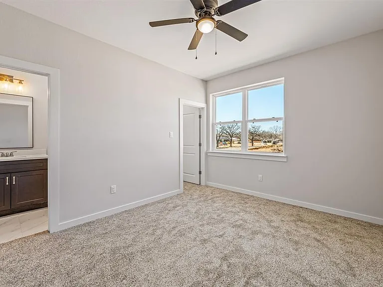 532 Galt Dr — Photo 12
