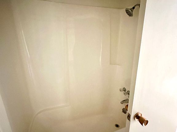 2nd image of 2424 Tennis Ct