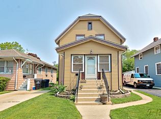 908 Highland Ave, Waukegan, IL 60085