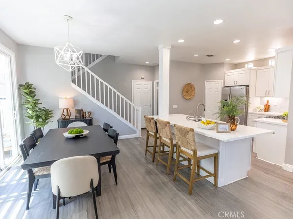 13051 Arborwalk Ln, Tustin, CA 92782