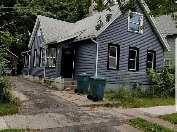 135 6th St, Rochester, NY 14605