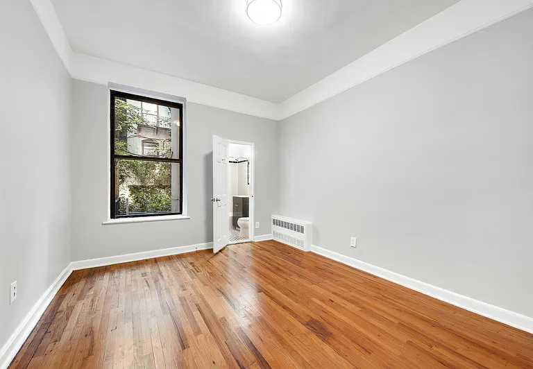 514 E 88th St #4B — Photo 3