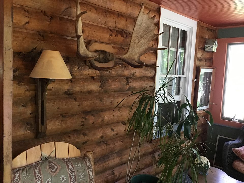 2nd image of 149 Railroad Ave