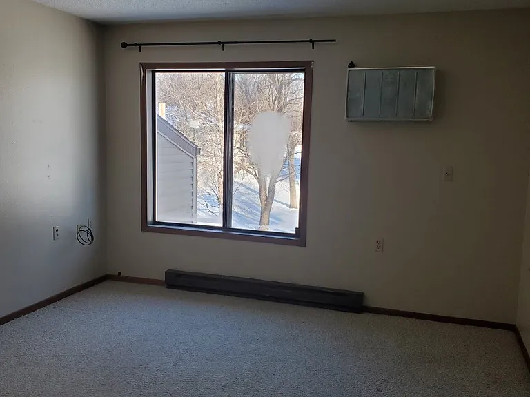 Riverwood Apartments — Photo 6