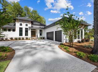 2 Woodside Cir, Bluffton, SC 29909
